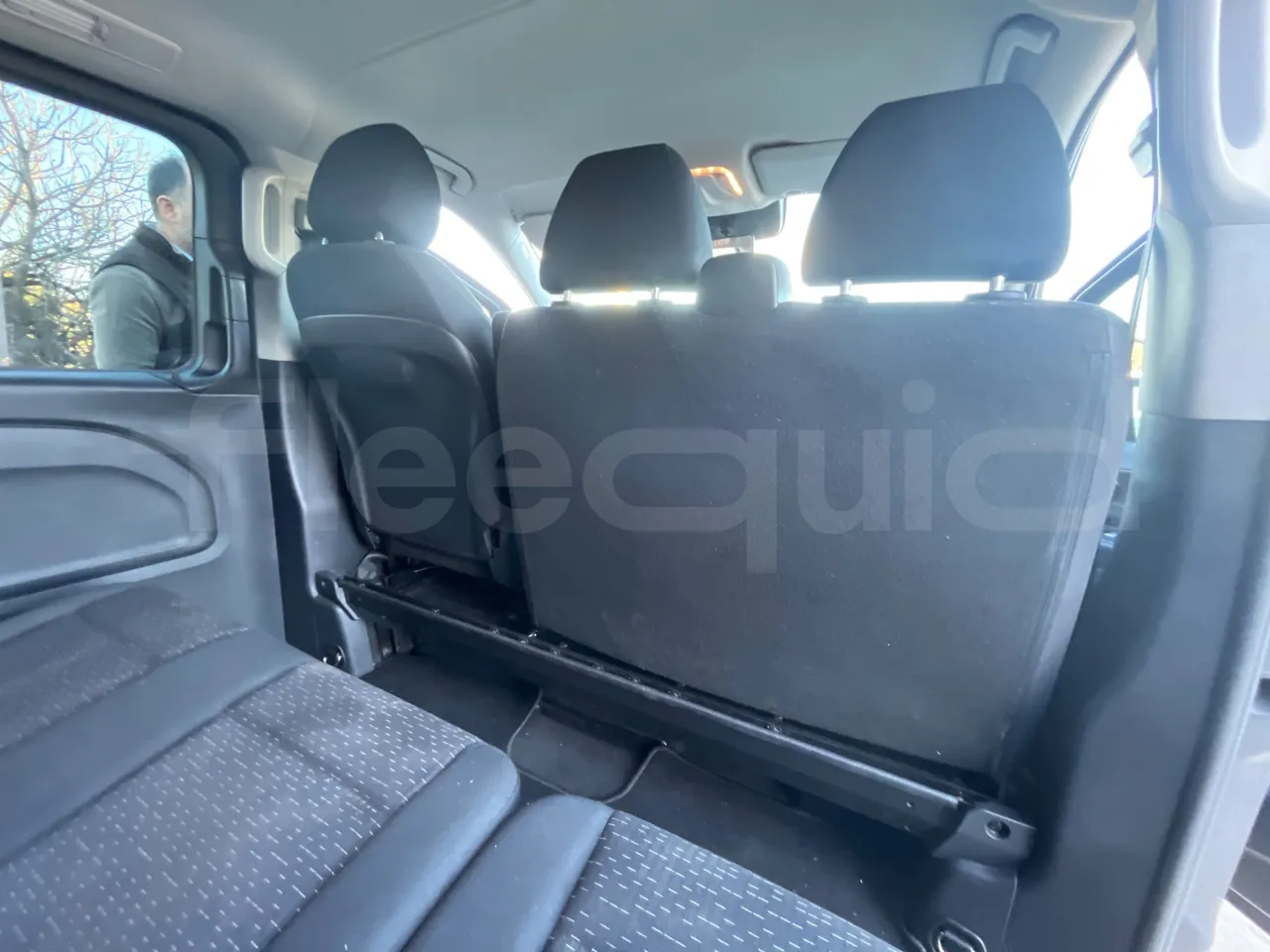 Mercedes-Benz Vito Tourer 639/2 116 CDI - Euro 6 - 120 kW - 5.140 mt - forward view middle aisle