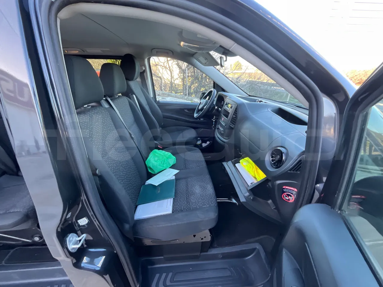 Mercedes-Benz Vito Tourer 639/2 116 CDI - Euro 6 - 120 kW - 5.140 mt - seat plate photo