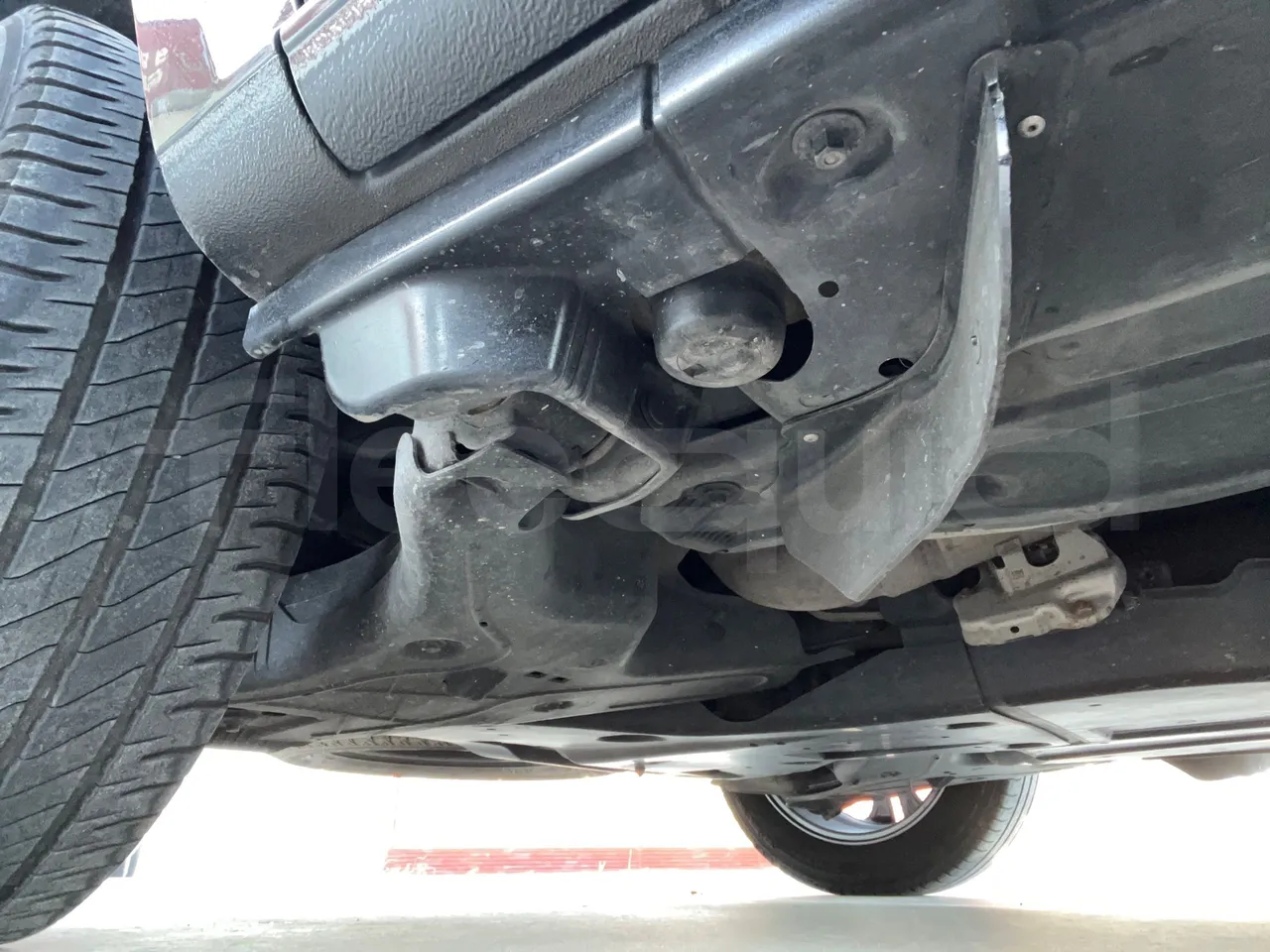 Mercedes-Benz Vito Tourer 639/2 116 CDI - Euro 6 - 120 kW - 5.140 mt - axle 2 shock absorbers 2 left