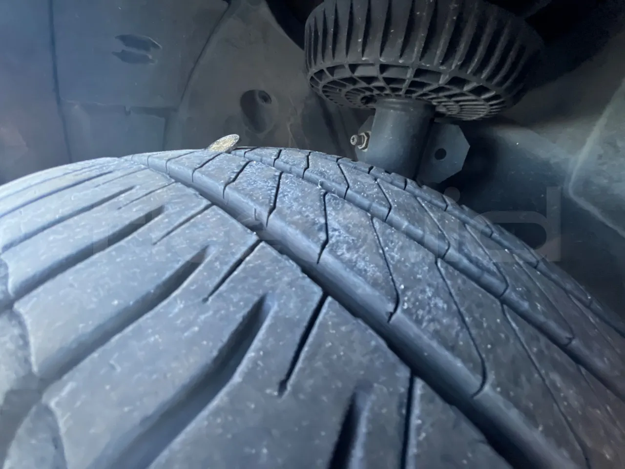 Mercedes-Benz Vito Tourer 639/2 116 CDI - Euro 6 - 120 kW - 5.140 mt - rear left tire photo