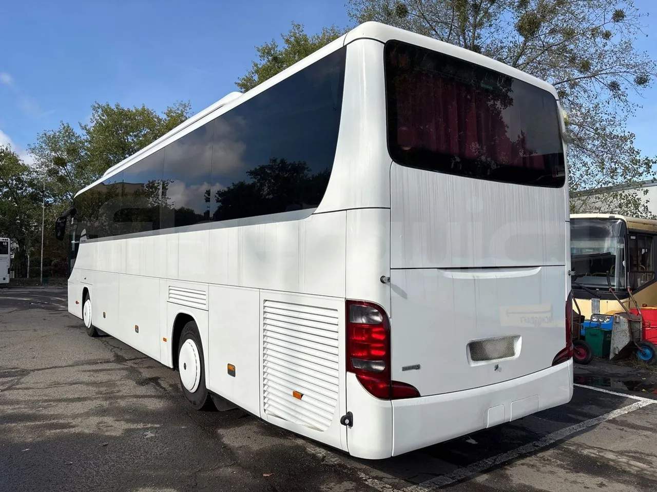 Setra S415 HD - EUR5 - 315kW - 12.2m - 3/4 left rear side