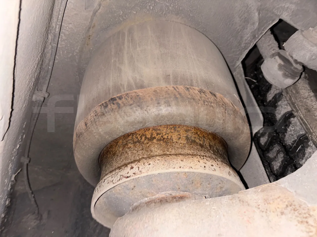 Setra S415 HD - EUR5 - 315kW - 12.2m - axel 2 air springs 1 right