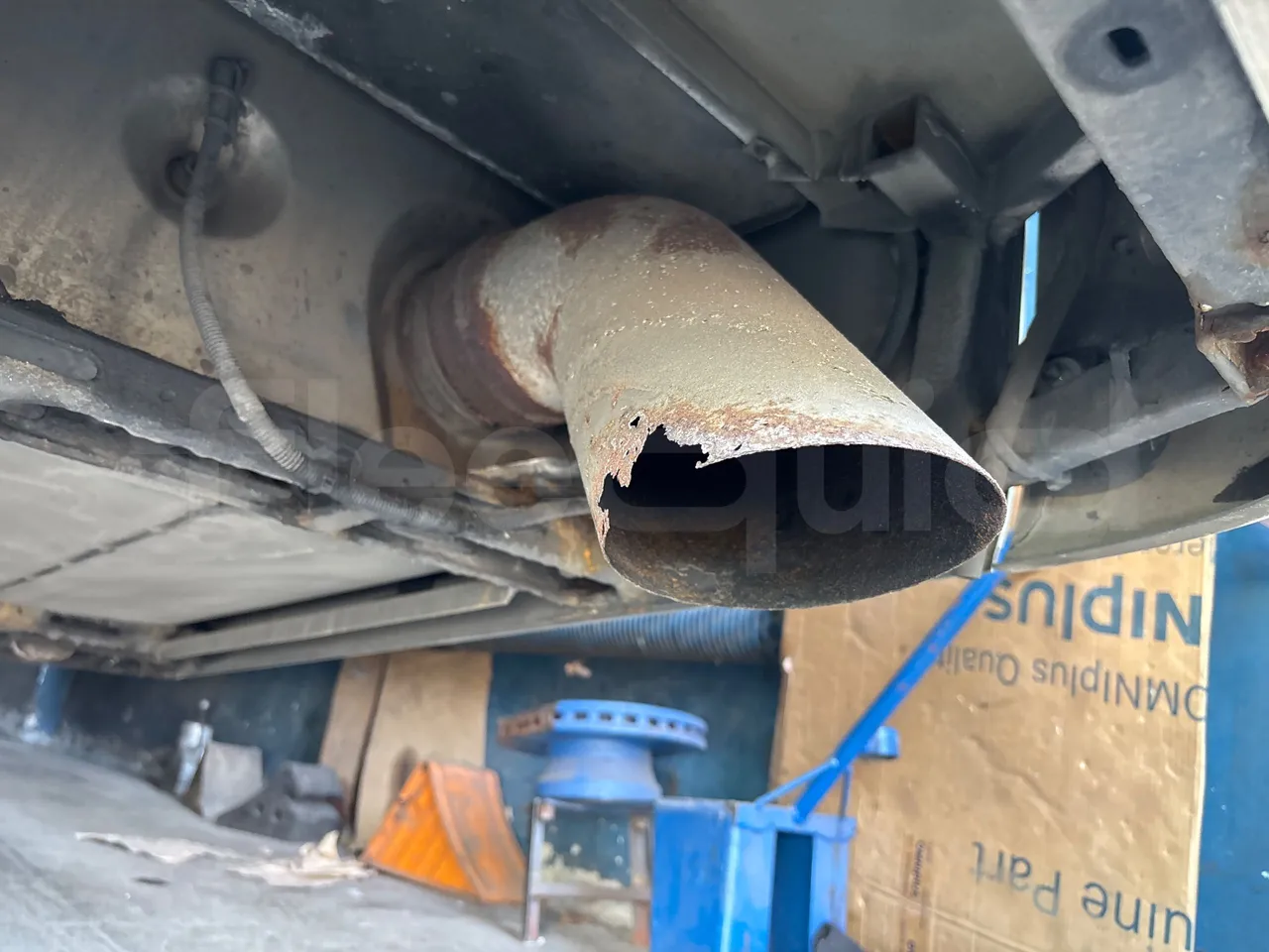 Setra S415 HD - EUR5 - 315kW - 12.2m - exhaust photo