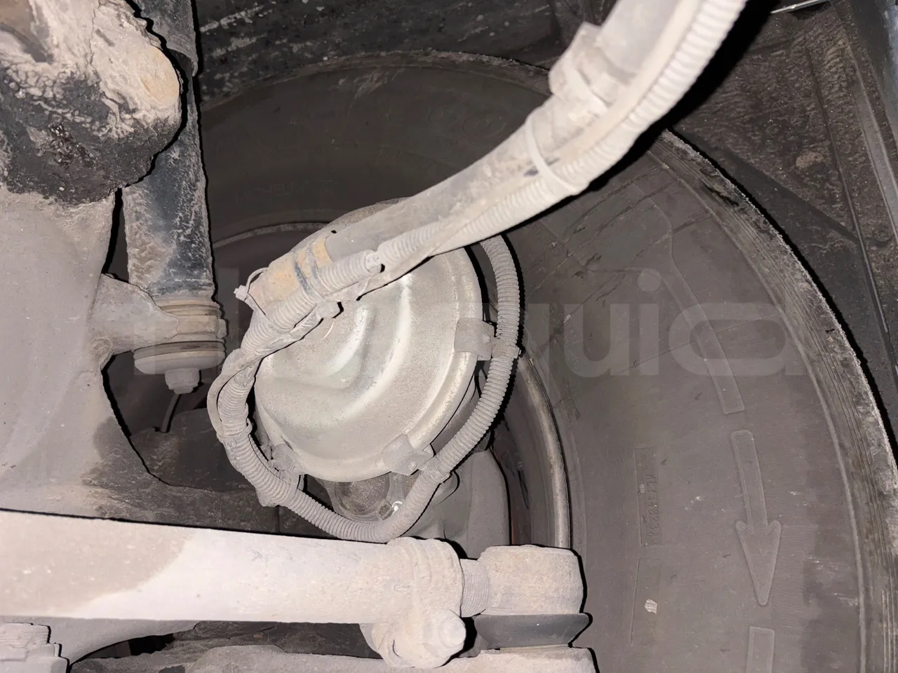 Setra S415 HD - EUR5 - 315kW - 12.2m - front brake calipers left