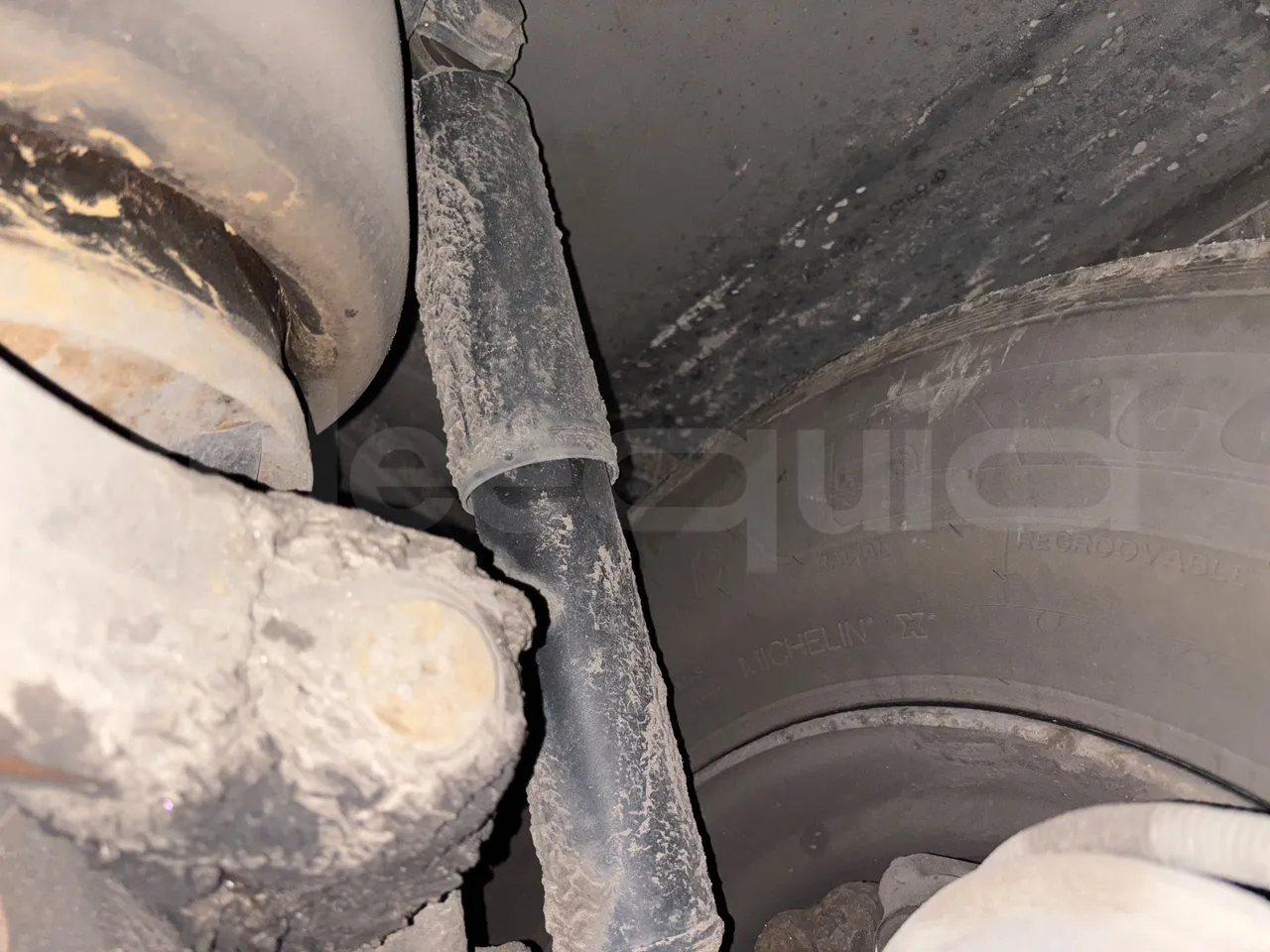 Setra S415 HD - EUR5 - 315kW - 12.2m - front shock absorbers left
