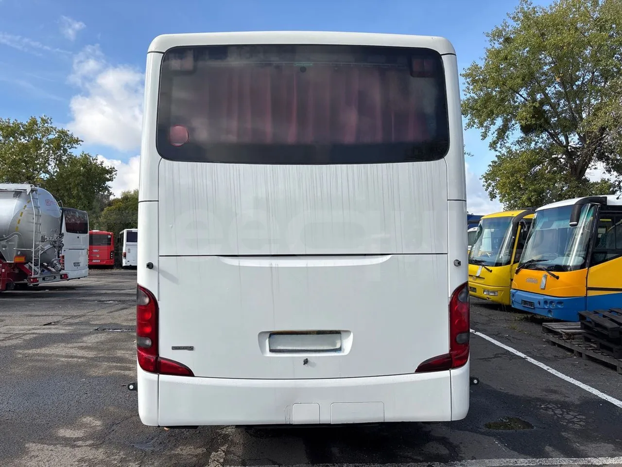 Setra S415 HD - EUR5 - 315kW - 12.2m - rear hatch closed