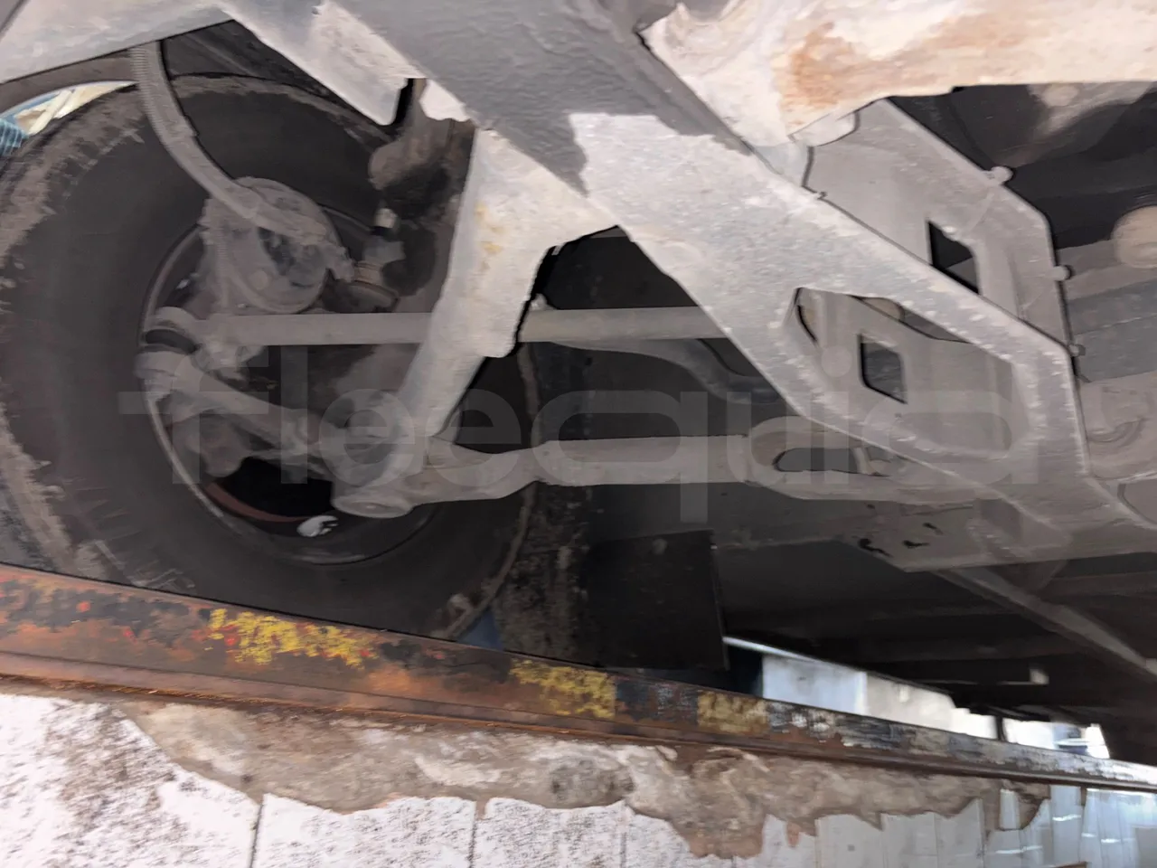 Setra S415 HD - EUR5 - 315kW - 12.2m - front axle left side