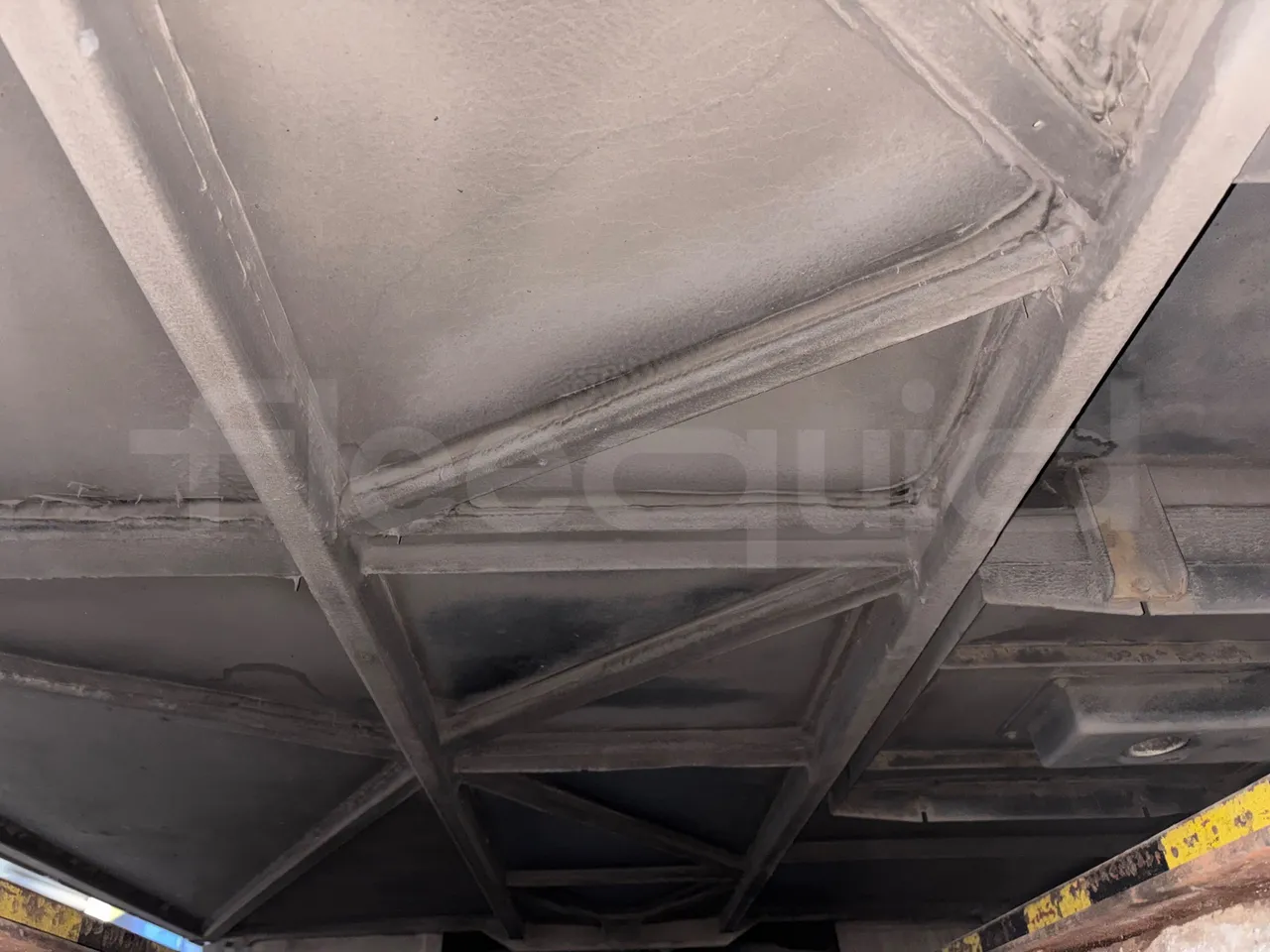 Setra S415 HD - EUR5 - 315kW - 12.2m - central undercarriage photo