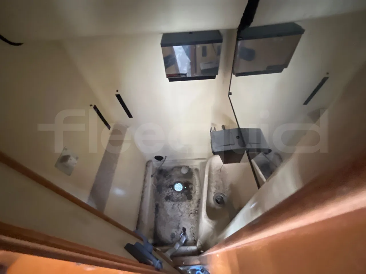 Mercedes-Benz OLIMPIA O 404 RH - Euro 1 - 280 kW -12 mt - toilette accessories photo