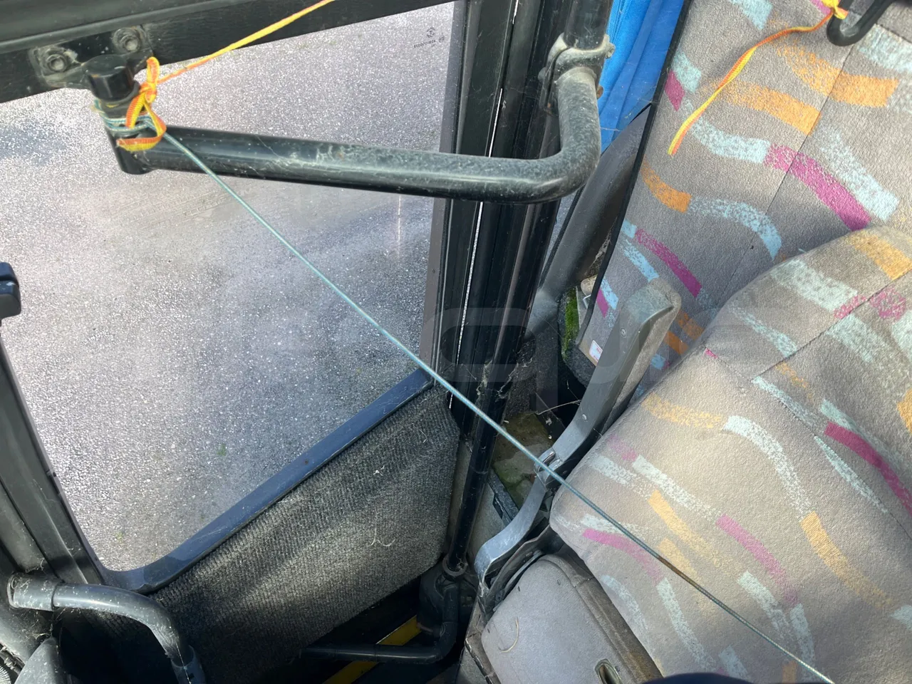 Mercedes-Benz OLIMPIA O 404 RH - Euro 1 - 280 kW -12 mt - door mechanism photo