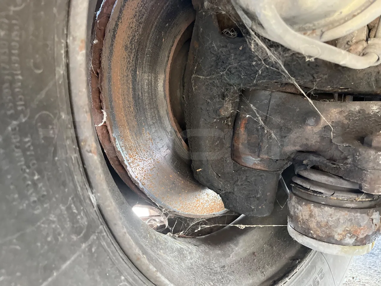 Mercedes-Benz OLIMPIA O 404 RH - Euro 1 - 280 kW -12 mt - front discs left