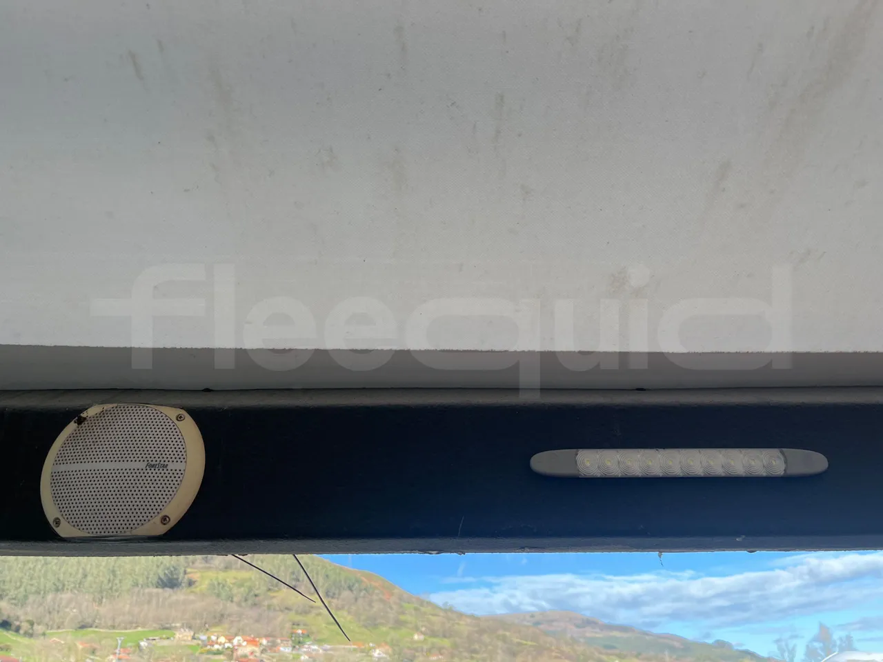 Mercedes-Benz OLIMPIA O 404 RH - Euro 1 - 280 kW -12 mt - overhead compartments photo