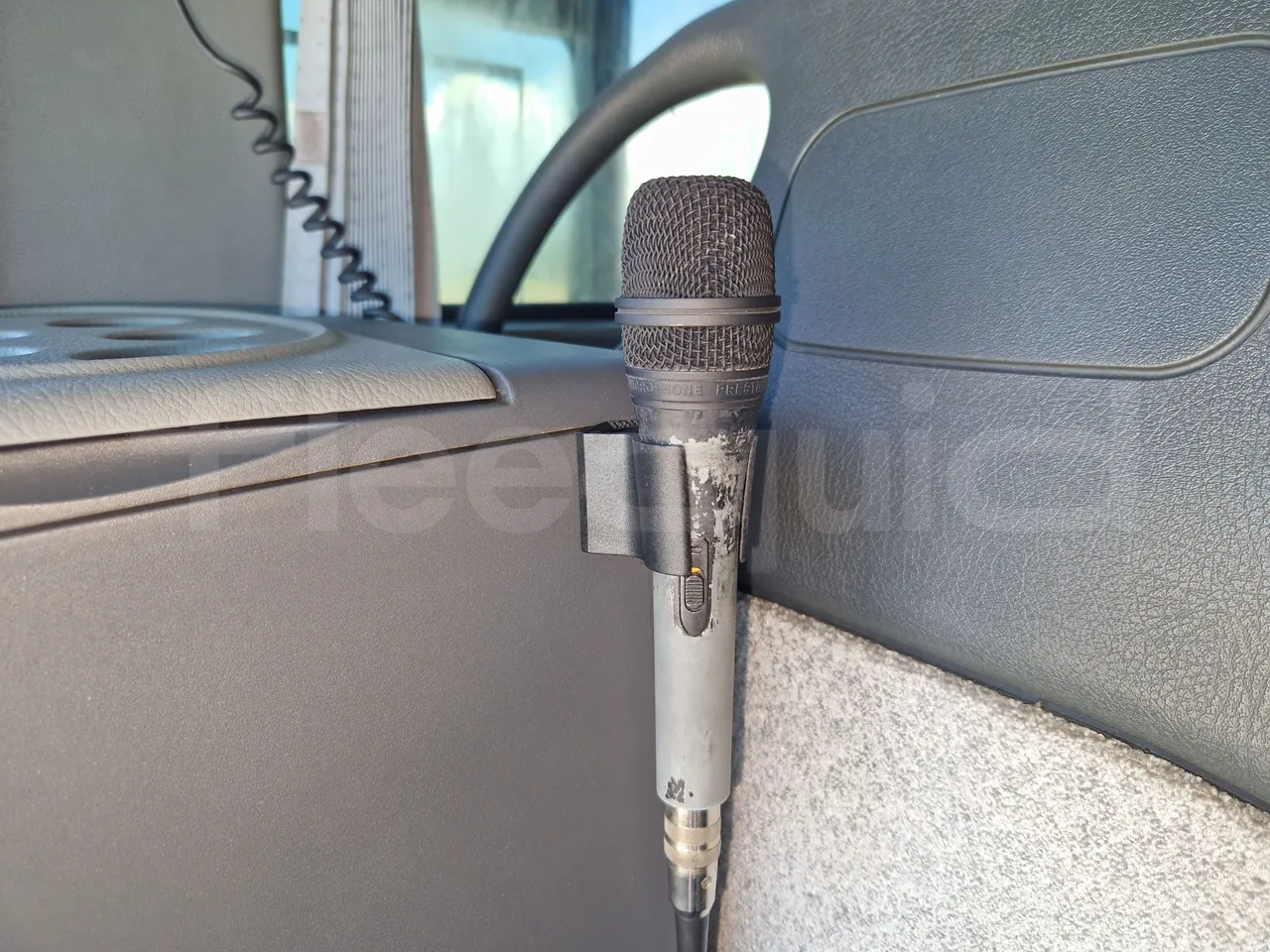 Irisbus Domino 397E.12-EUR4 -331kW -12.41m - driver microphone accessories photo
