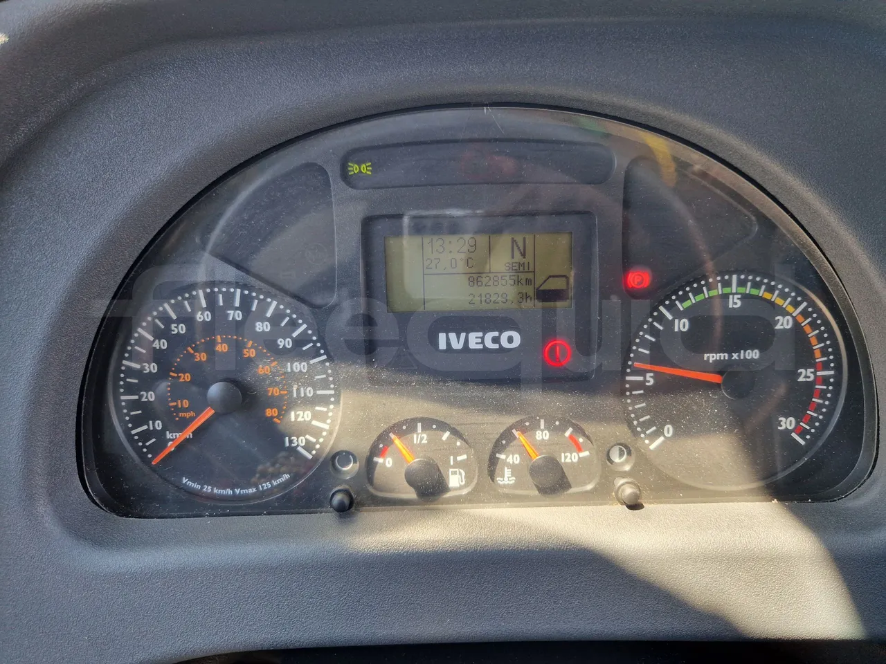 Irisbus Domino 397E.12-EUR4 -331kW -12.41m - dashboard lights on