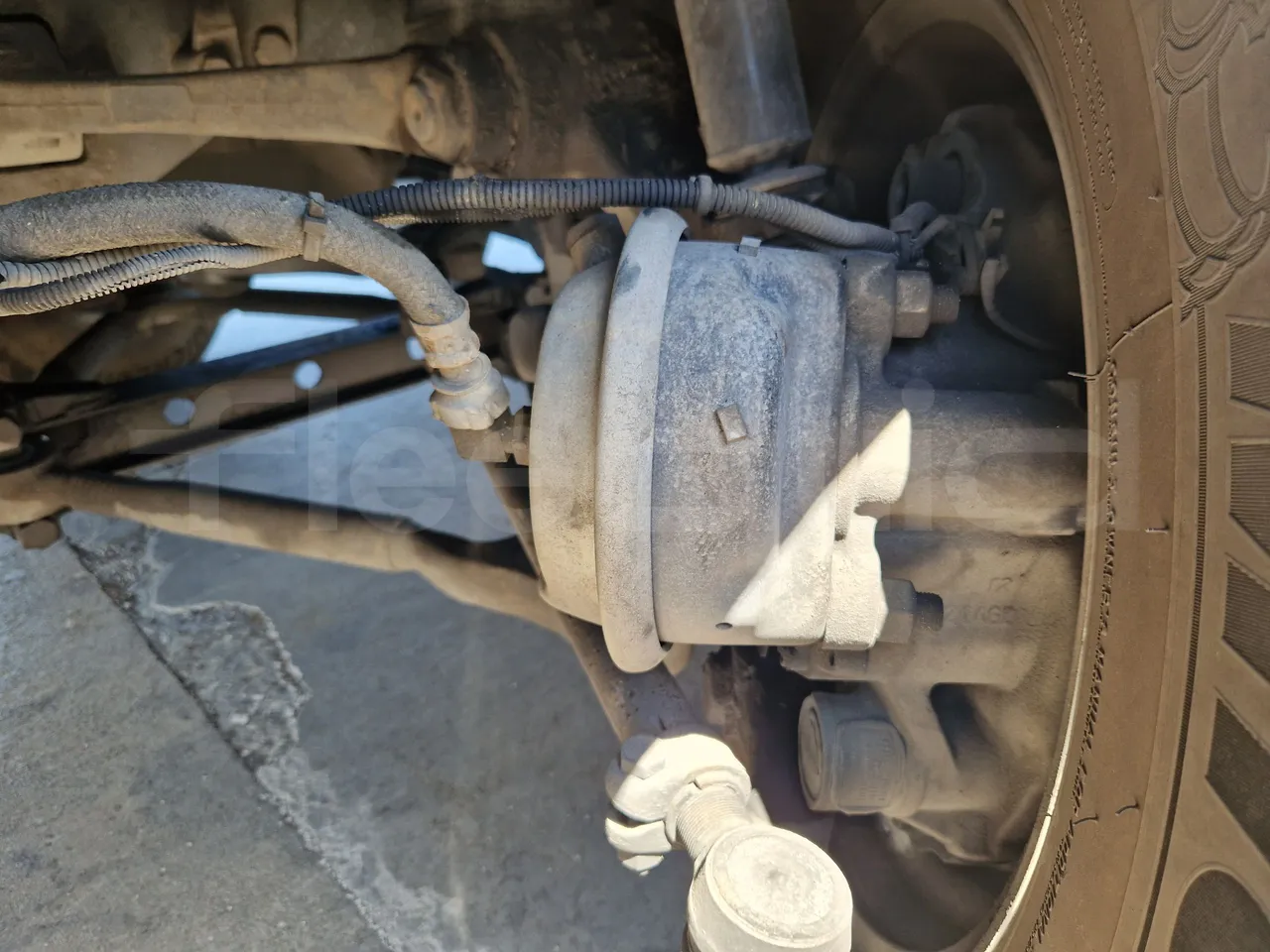 Irisbus Domino 397E.12-EUR4 -331kW -12.41m - front brake calipers left