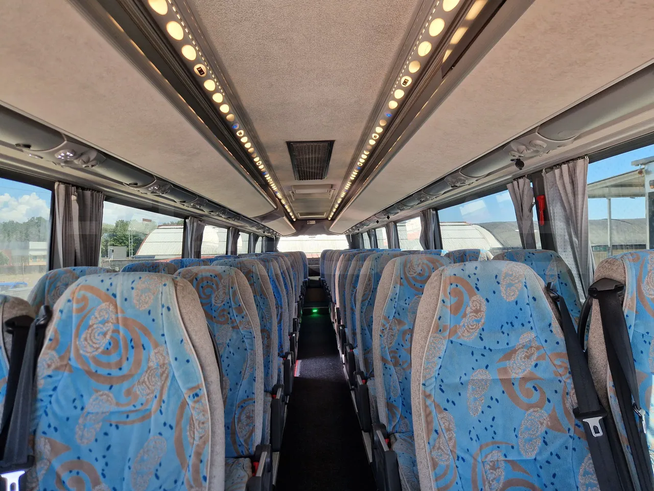 Irisbus Domino 397E.12-EUR4 -331kW -12.41m - interior reverse seats driver height (mandatory for bus to scrap)