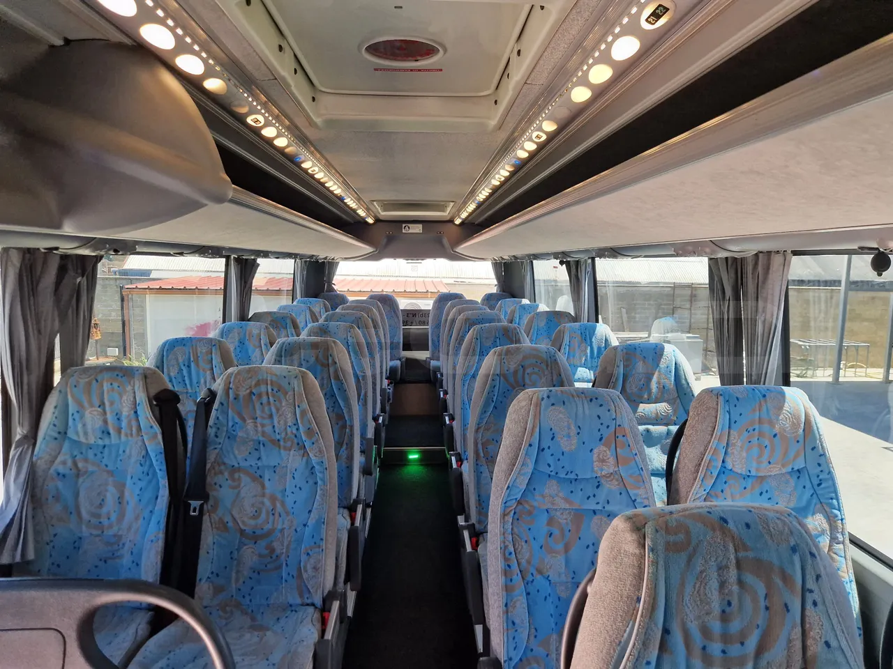 Irisbus Domino 397E.12-EUR4 -331kW -12.41m - reverse view middle aisle