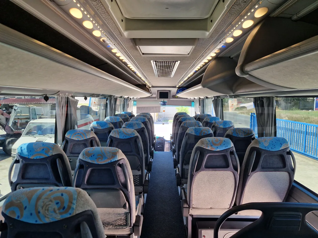 Irisbus Domino 397E.12-EUR4 -331kW -12.41m - forward view all seats last row height