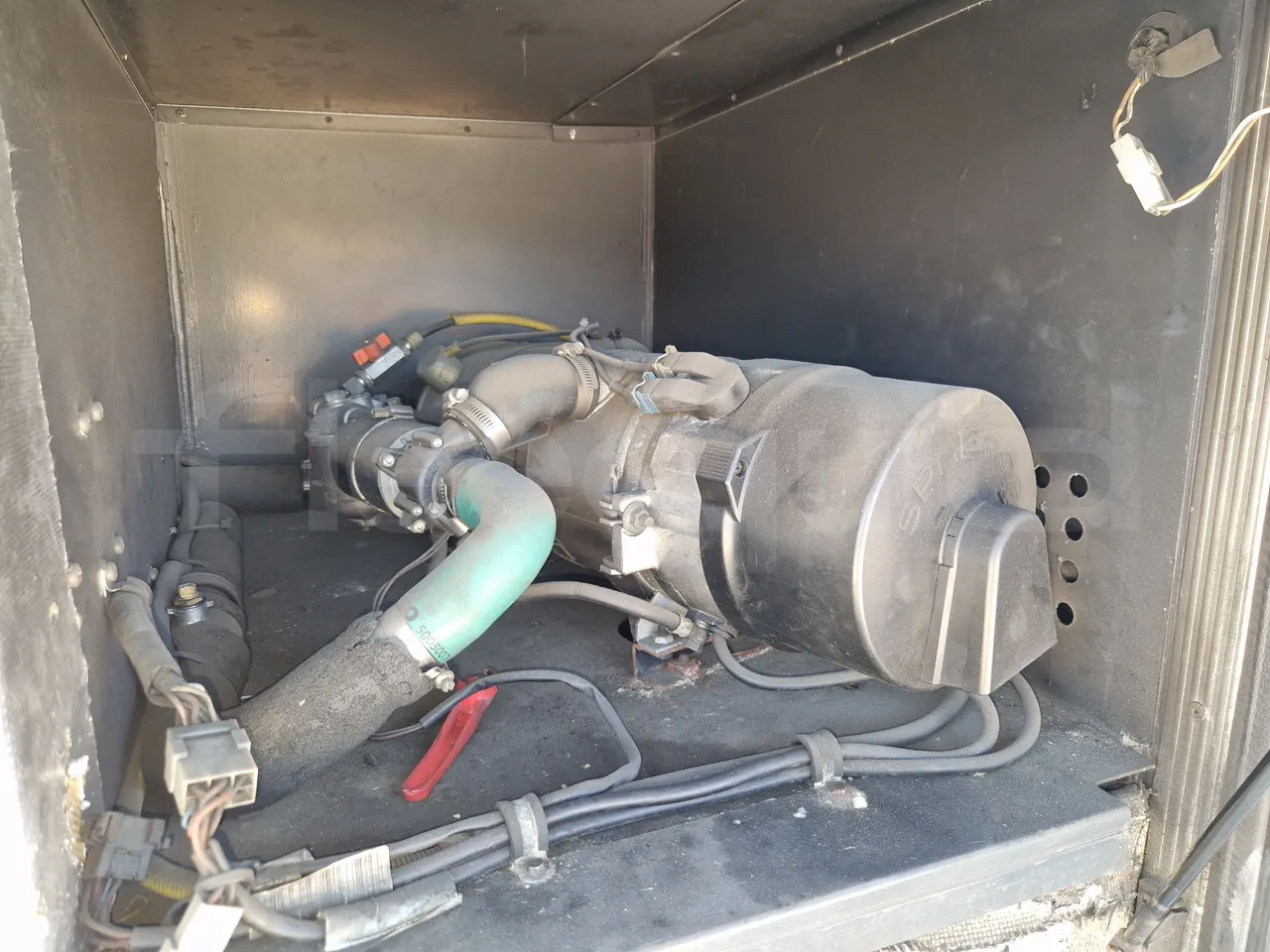 Irisbus Domino 397E.12-EUR4 -331kW -12.41m - preheater webasto photo