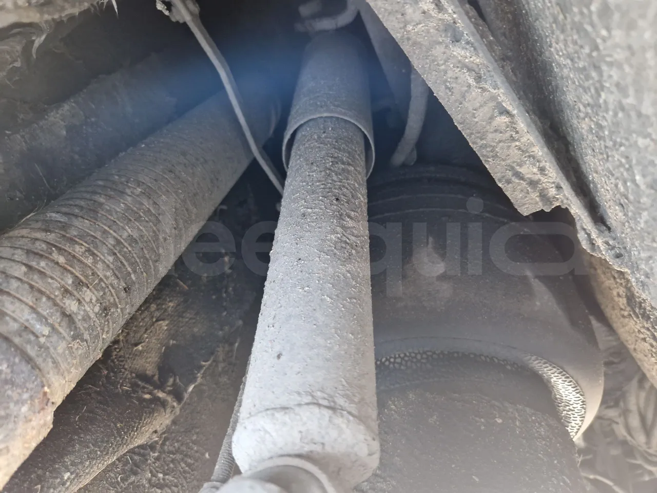 Irisbus Domino 397E.12-EUR4 -331kW -12.41m - axle 2 shock absorbers 1 left