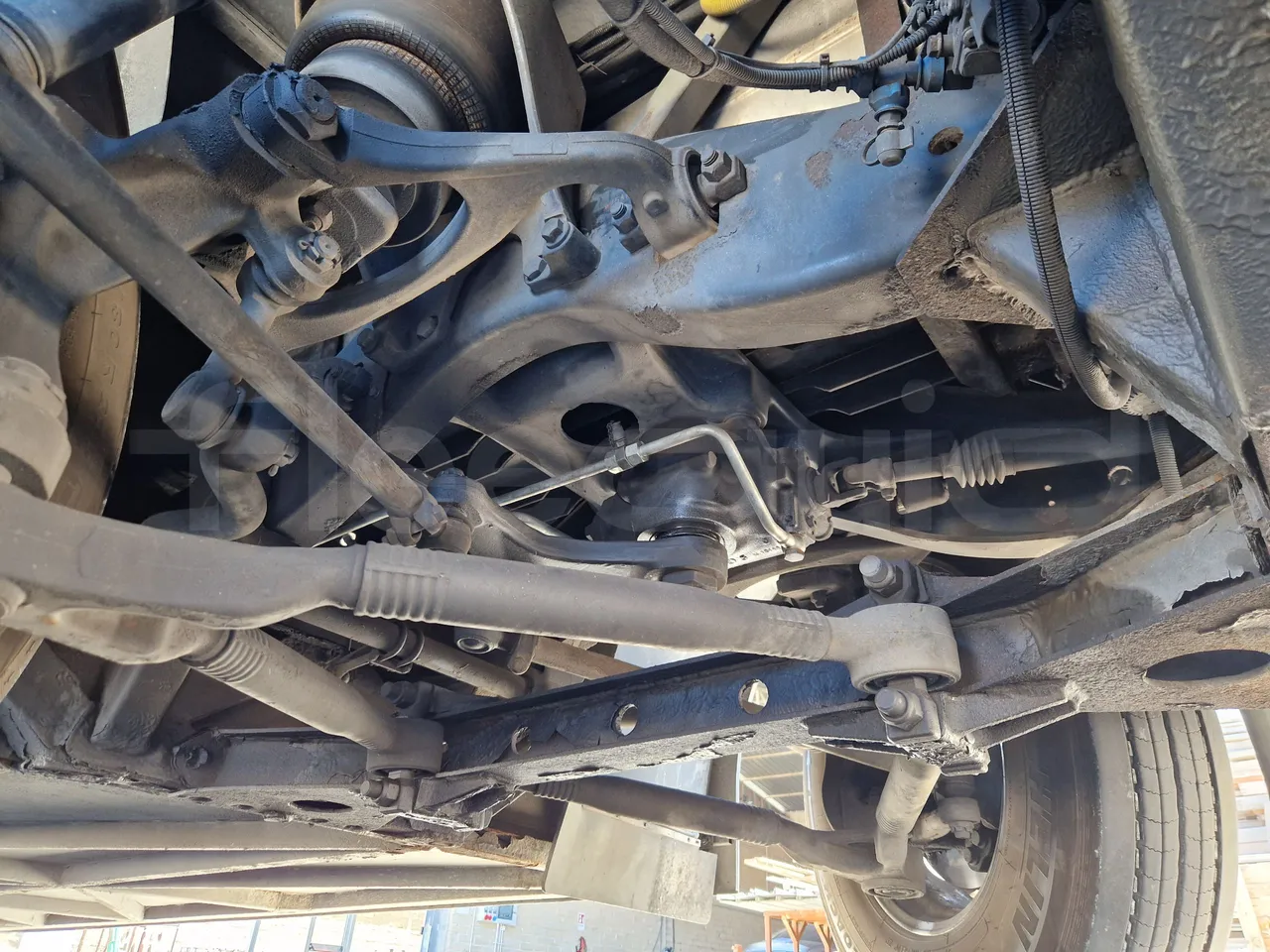 Irisbus Domino 397E.12-EUR4 -331kW -12.41m - front axle central