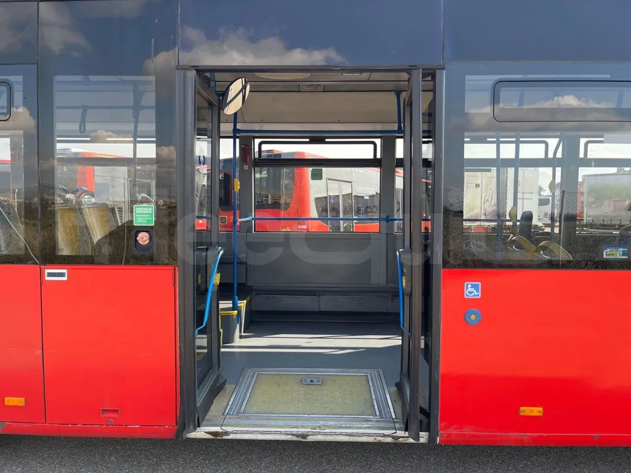 Mercedes-Benz Citaro O530 - Euro4 - 210kW - 11.950m - front door 2 open