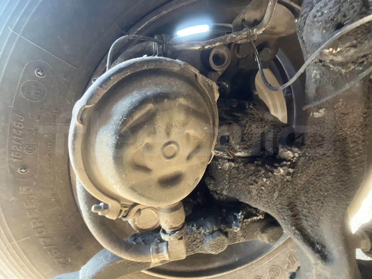 Mercedes-Benz Citaro O530 - Euro4 - 210kW - 11.950m - front brake calipers left