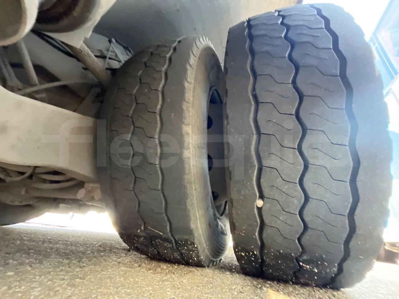 Mercedes-Benz Citaro O530 - Euro4 - 210kW - 11.950m - tread condition second axle tires right