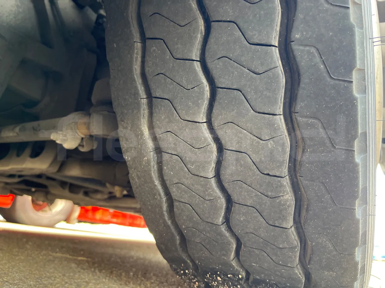 Mercedes-Benz Citaro O530 - Euro4 - 210kW - 11.950m - tread condition third axle tires left