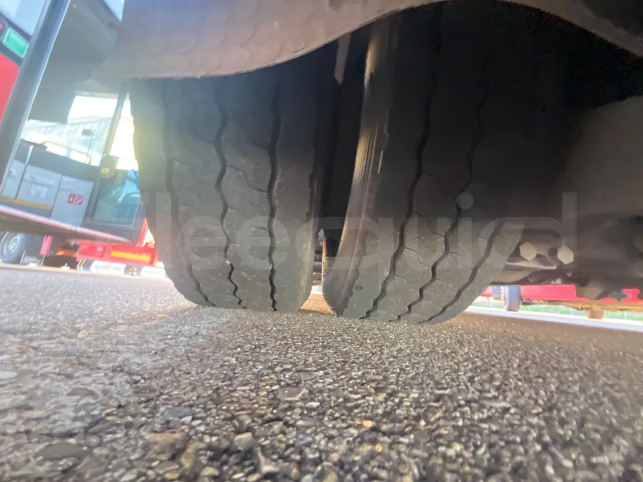 Mercedes-Benz Citaro O530 - Euro4 - 210kW - 11.950m - tread condition third axle tires right