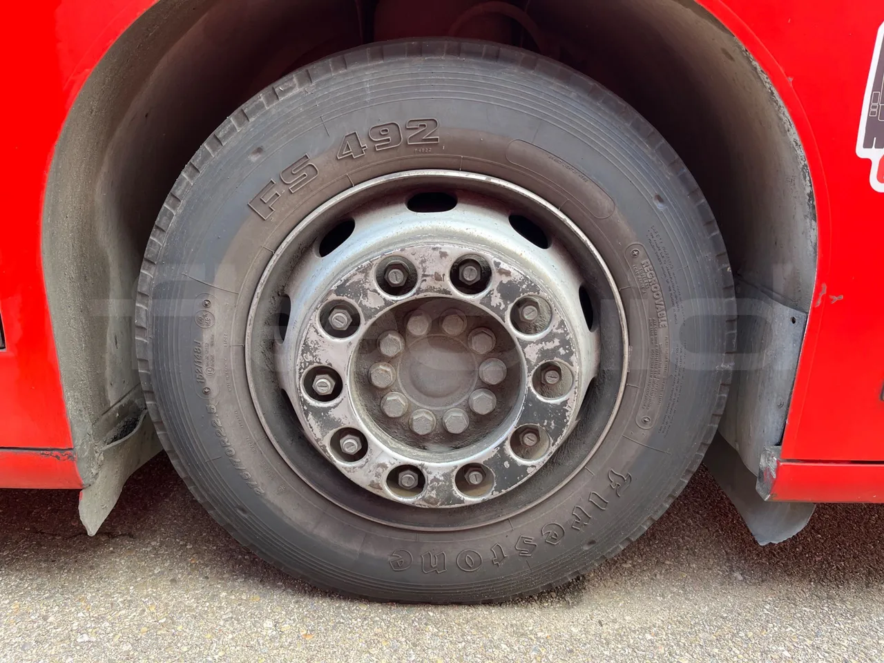 Mercedes-Benz Citaro O530 - Euro4 - 210kW - 11.950m - front left tire measurements