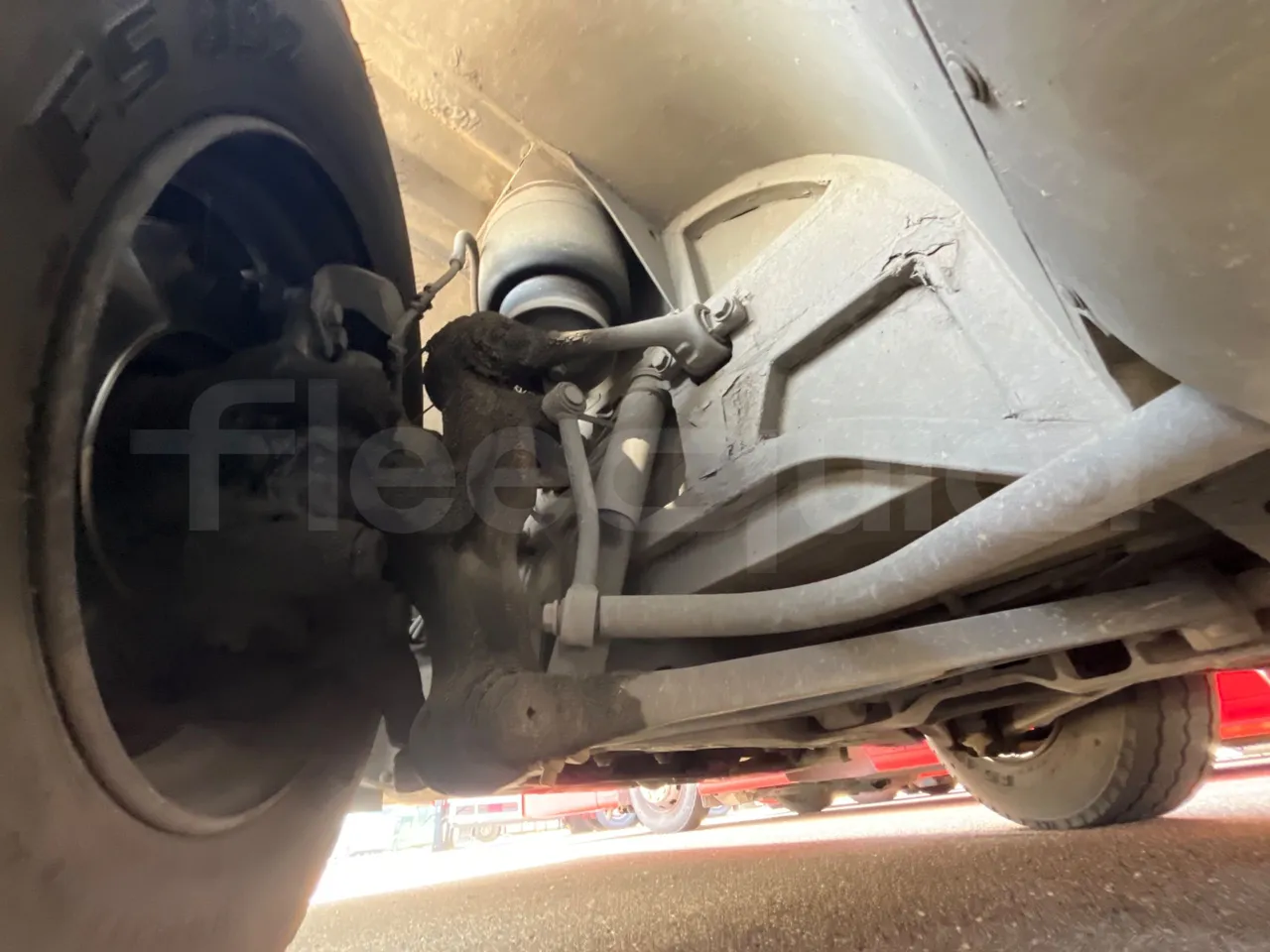 Mercedes-Benz Citaro O530 - Euro4 - 210kW - 11.950m - front axle left side