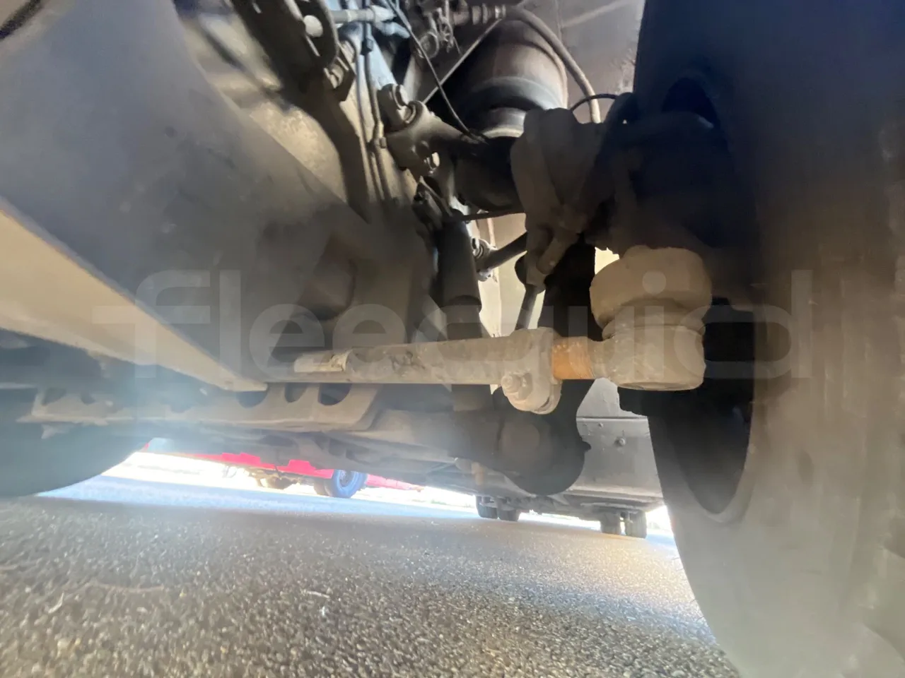 Mercedes-Benz Citaro O530 - Euro4 - 210kW - 11.950m - front axle right side