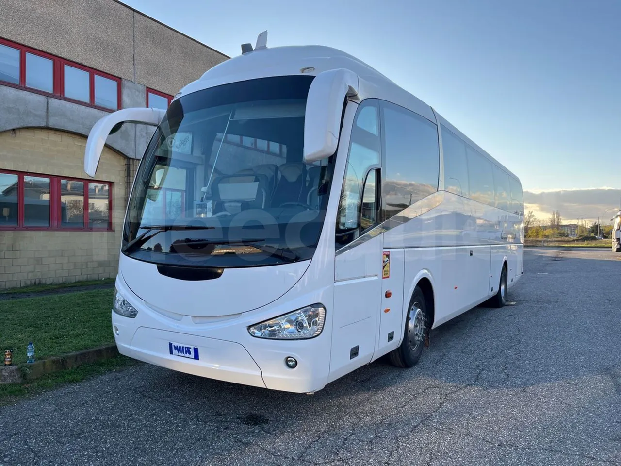 Irizar i6 12.35 - Euro5 - 294kW - 12.200mt - 3/4 front left