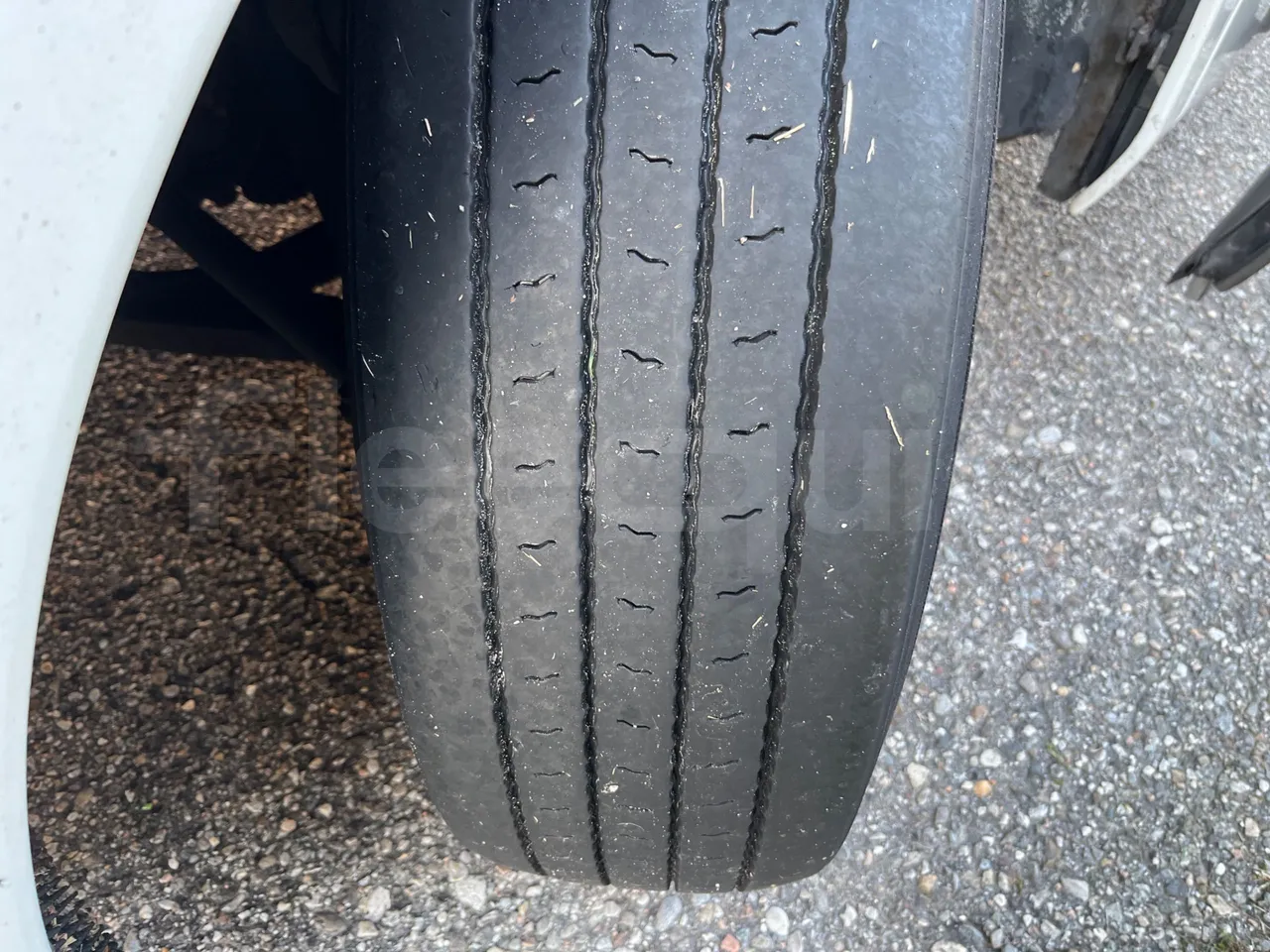 Irizar i6 12.35 - Euro5 - 294kW - 12.200mt - tread condition second axle tires right