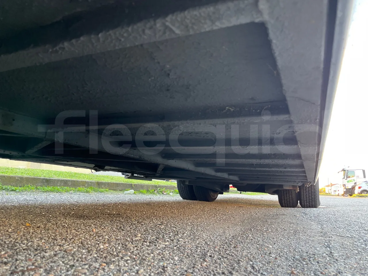 Irizar i6 12.35 - Euro5 - 294kW - 12.200mt - central undercarriage photo