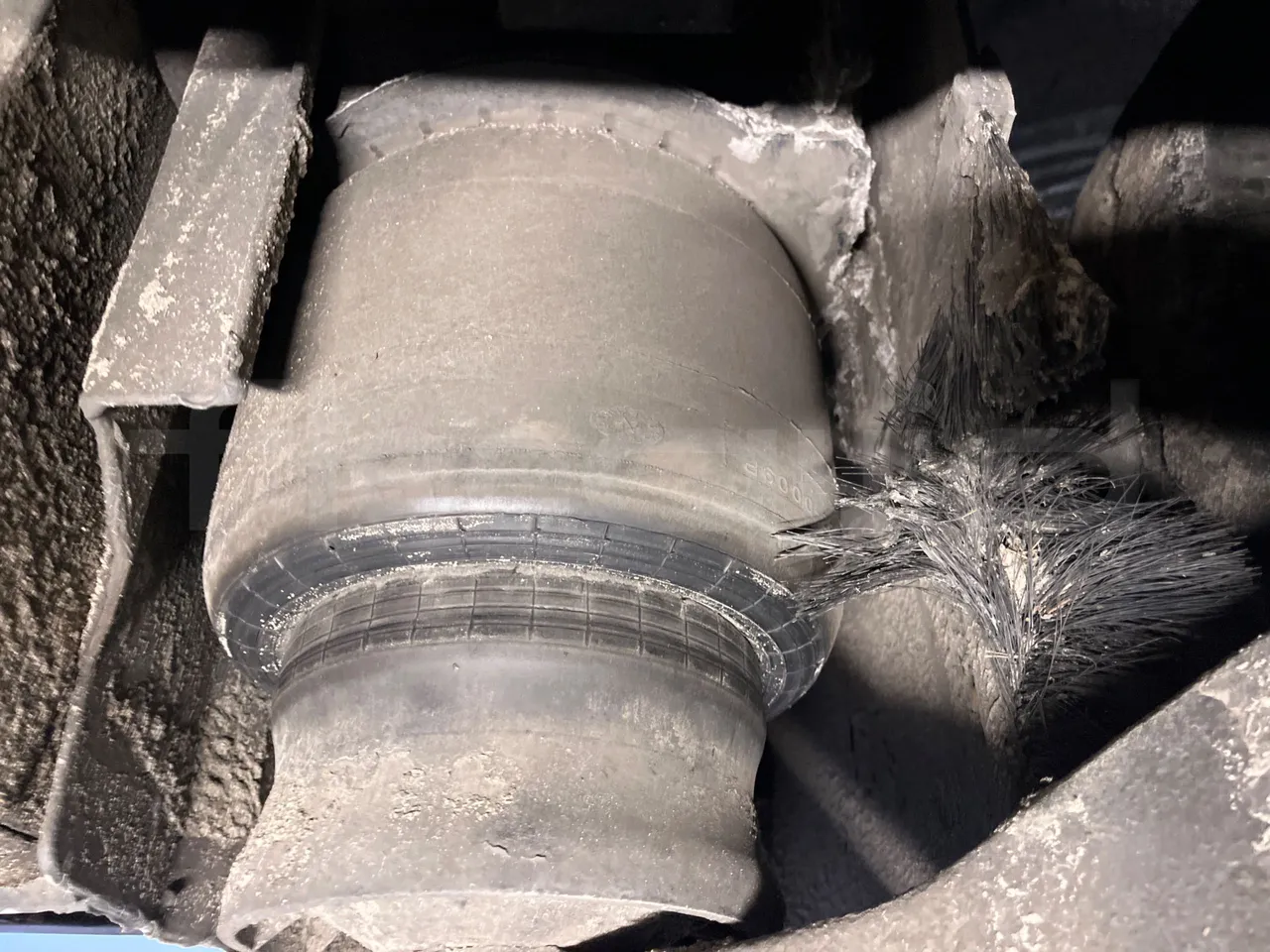 Mercedes-Benz Conecto 628881 - Euro6 - 220kW - 12.134mt - axel 2 air springs 2 left