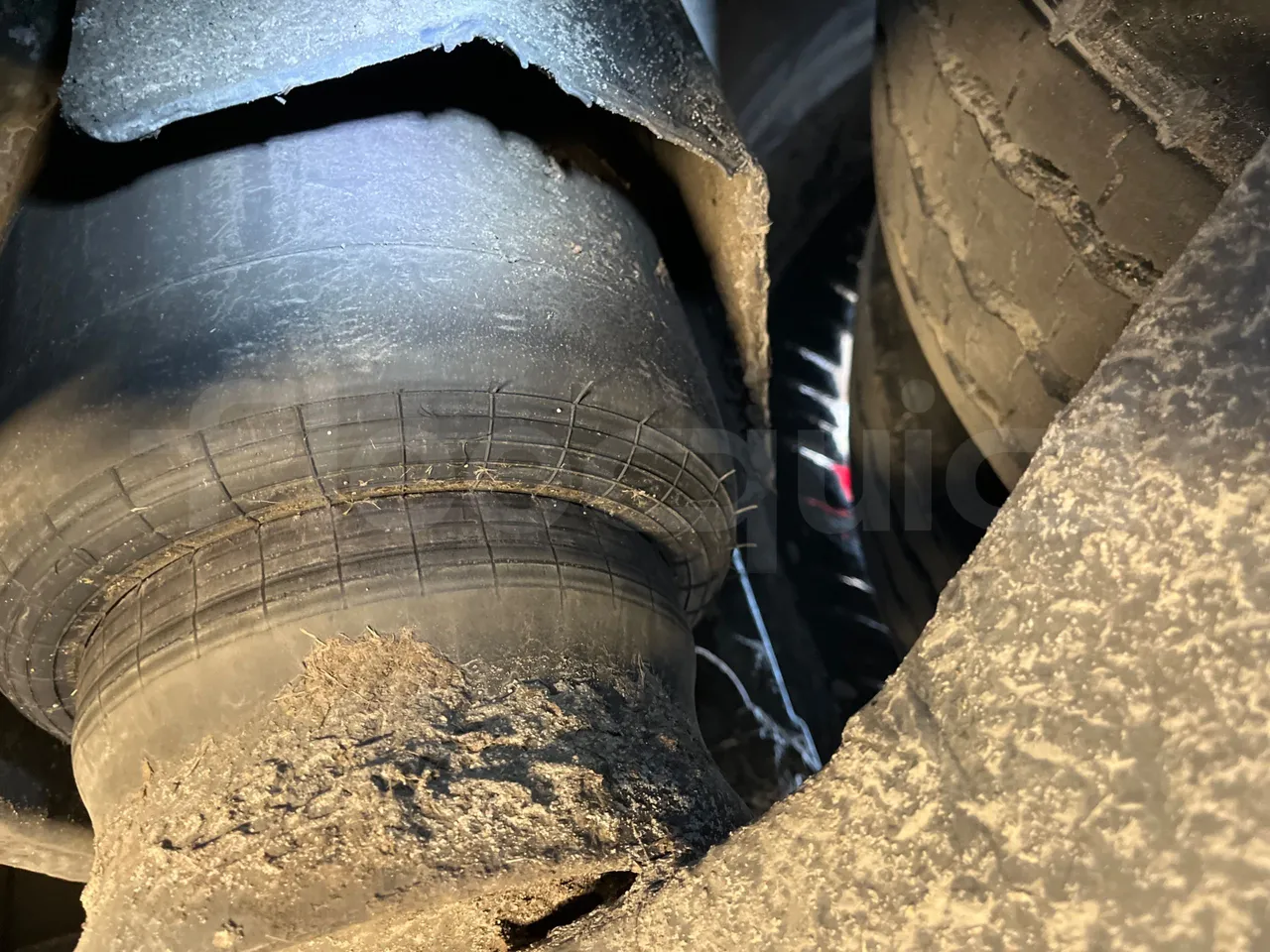 Mercedes-Benz Conecto 628881 - Euro6 - 220kW - 12.134mt - axel 2 air springs 1 right