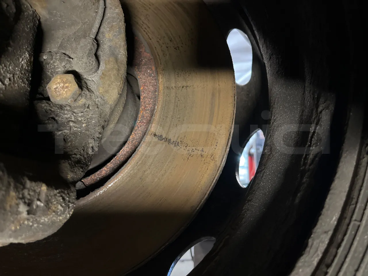 Mercedes-Benz Conecto 628881 - Euro6 - 220kW - 12.134mt - front discs right