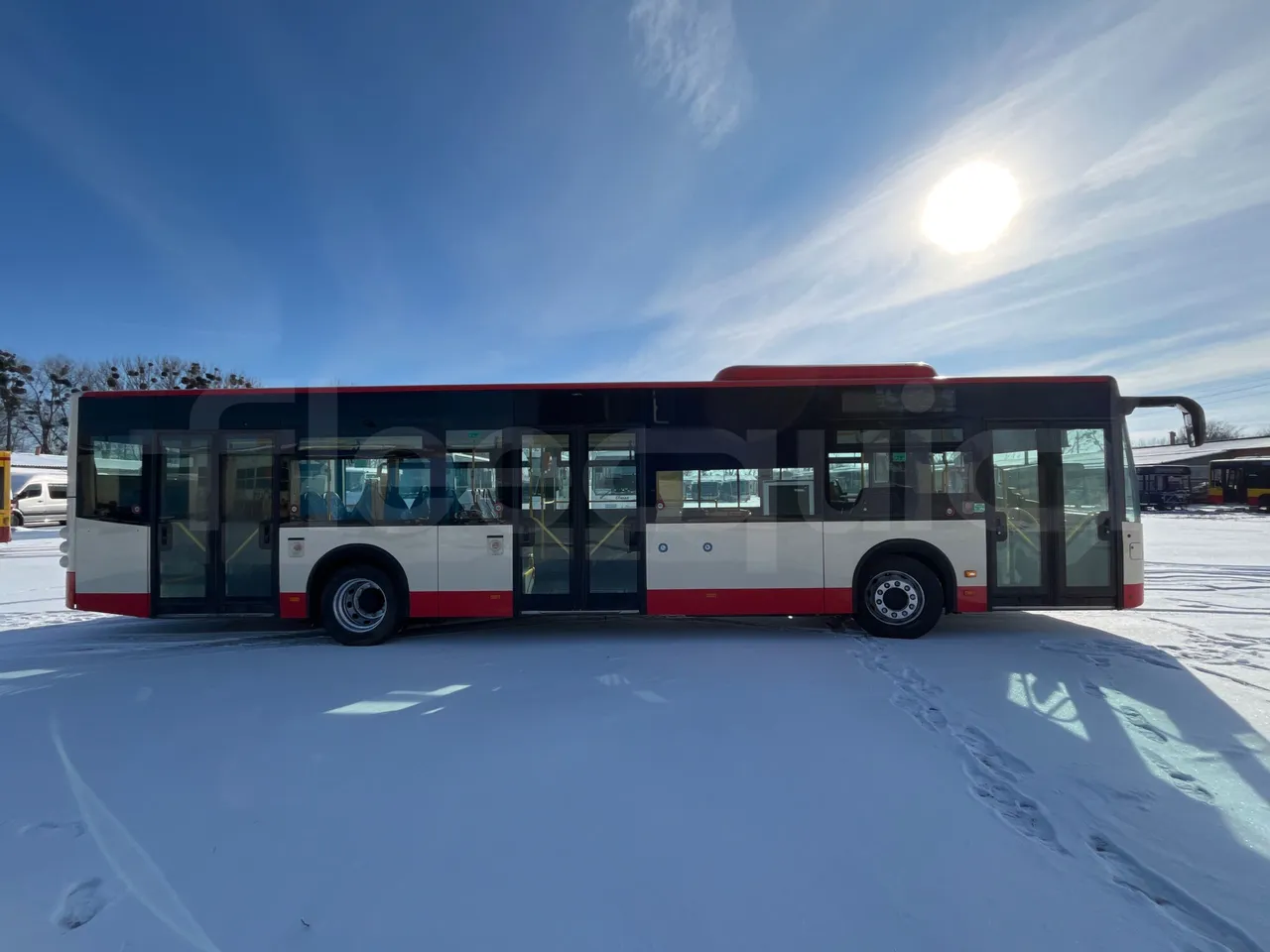 Mercedes-Benz Conecto 628881 - Euro6 - 220kW - 12.134mt - right side doors closed