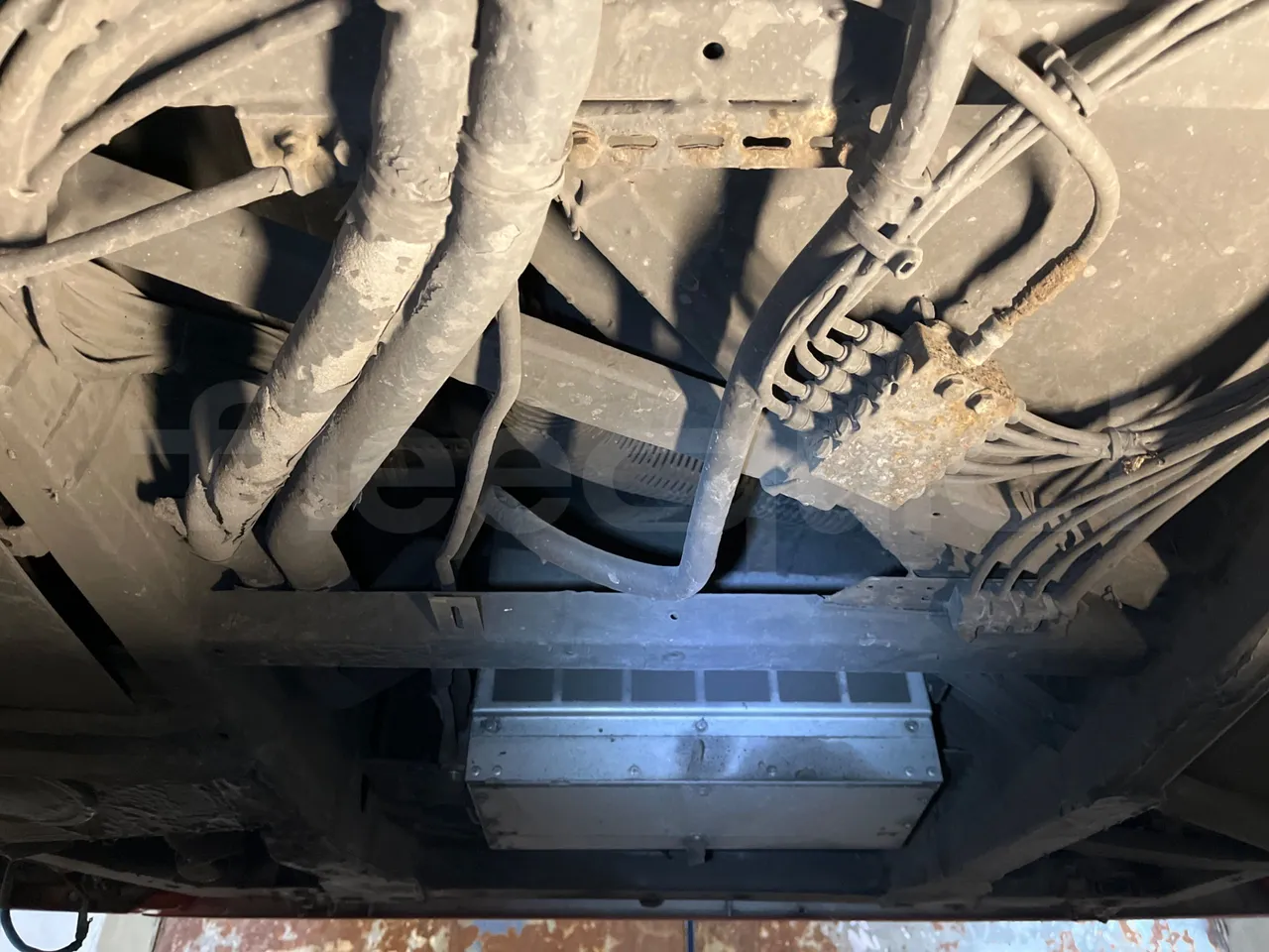 Mercedes-Benz Conecto 628881 - Euro6 - 220kW - 12.134mt - front undercarriage from front