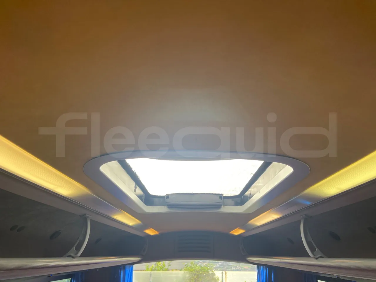 Volvo Barbi Genesis HDL V - Euro 3 - 309 kW - 12.230 mt - roof hatch 1