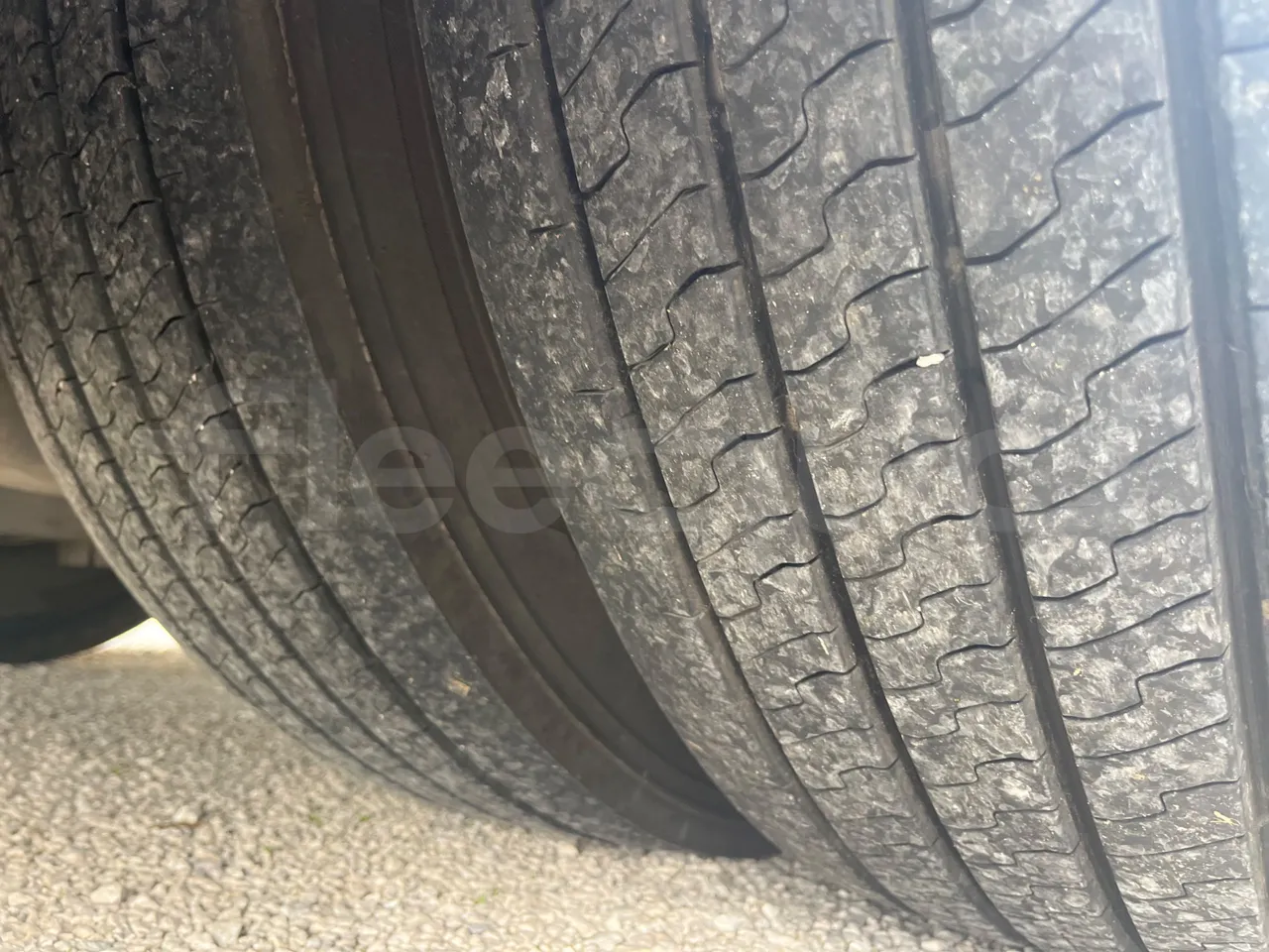 Volvo Barbi Genesis HDL V - Euro 3 - 309 kW - 12.230 mt - tread condition second axle tires left