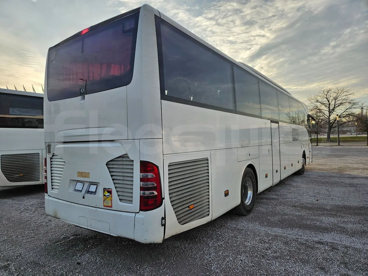 Mercedes-Benz Tourismo RHD-M - EURO 6 - 290kW - 13m - 3/4 right rear doors closed