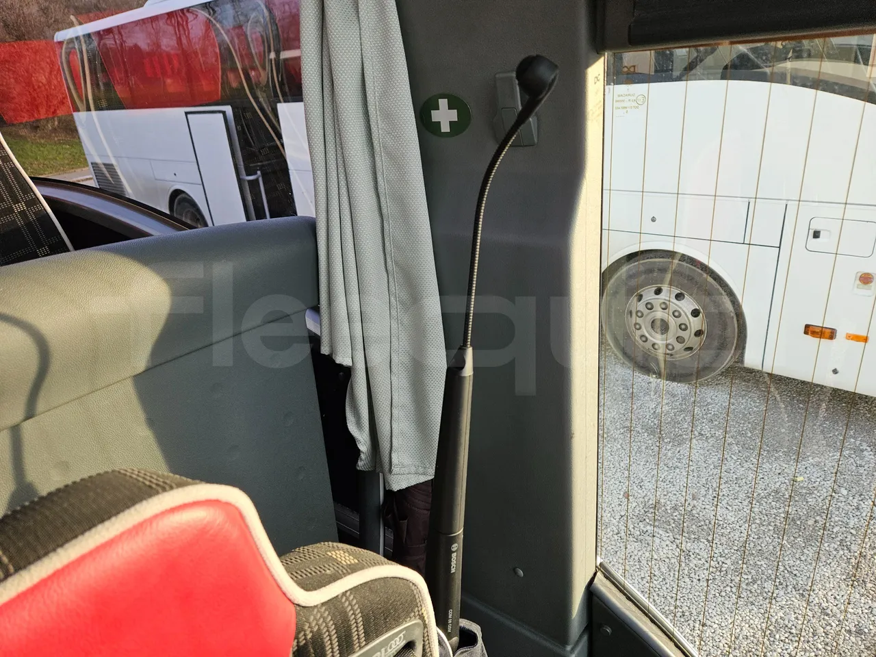 Mercedes-Benz Tourismo RHD-M - EURO 6 - 290kW - 13m - driver microphone accessories photo