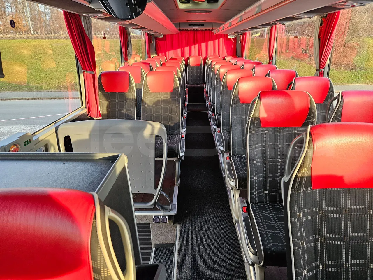 Mercedes-Benz Tourismo RHD-M - EURO 6 - 290kW - 13m - reverse view middle aisle