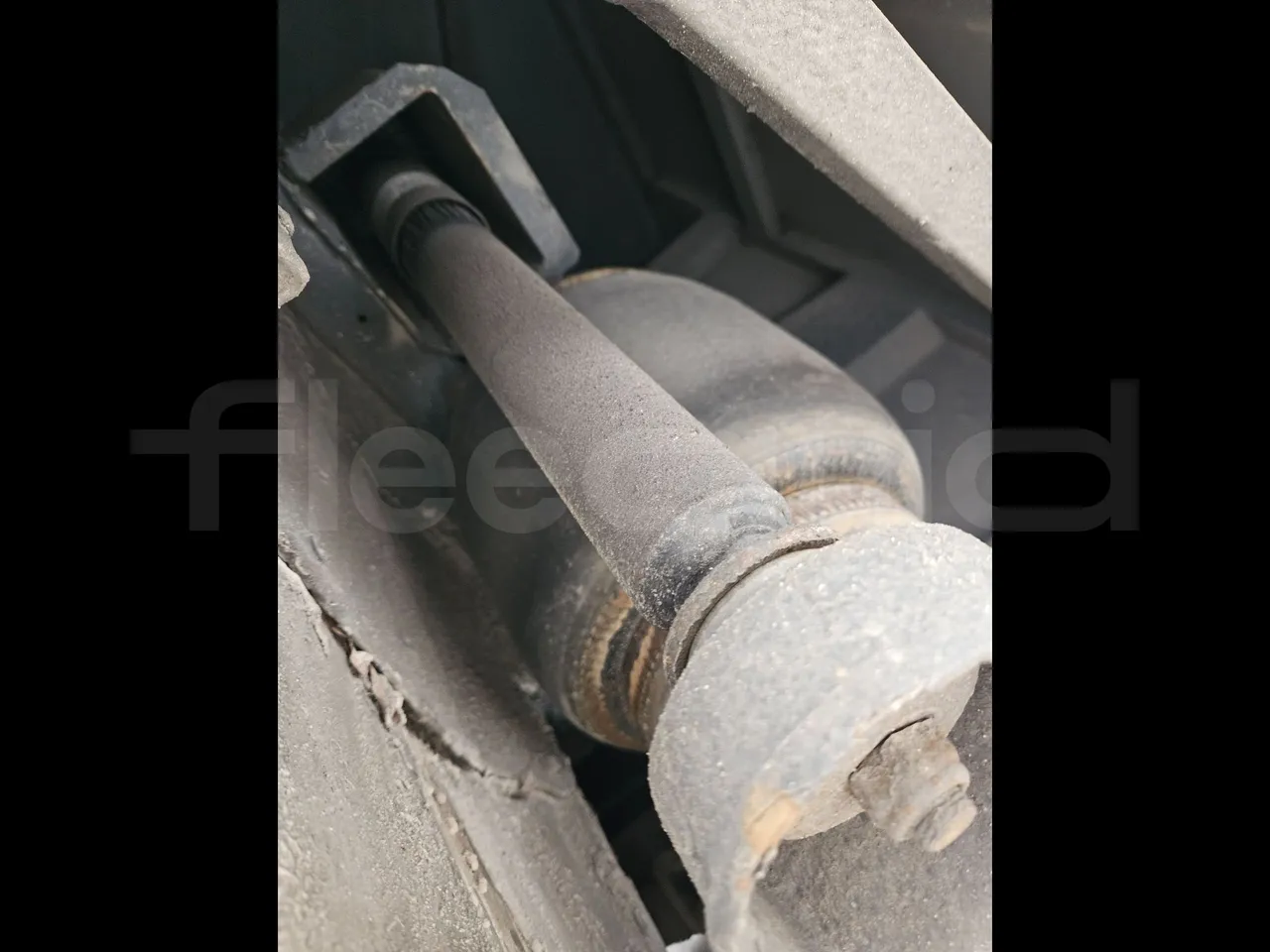 Mercedes-Benz Tourismo RHD-M - EURO 6 - 290kW - 13m - axle 2 shock absorbers 2 left