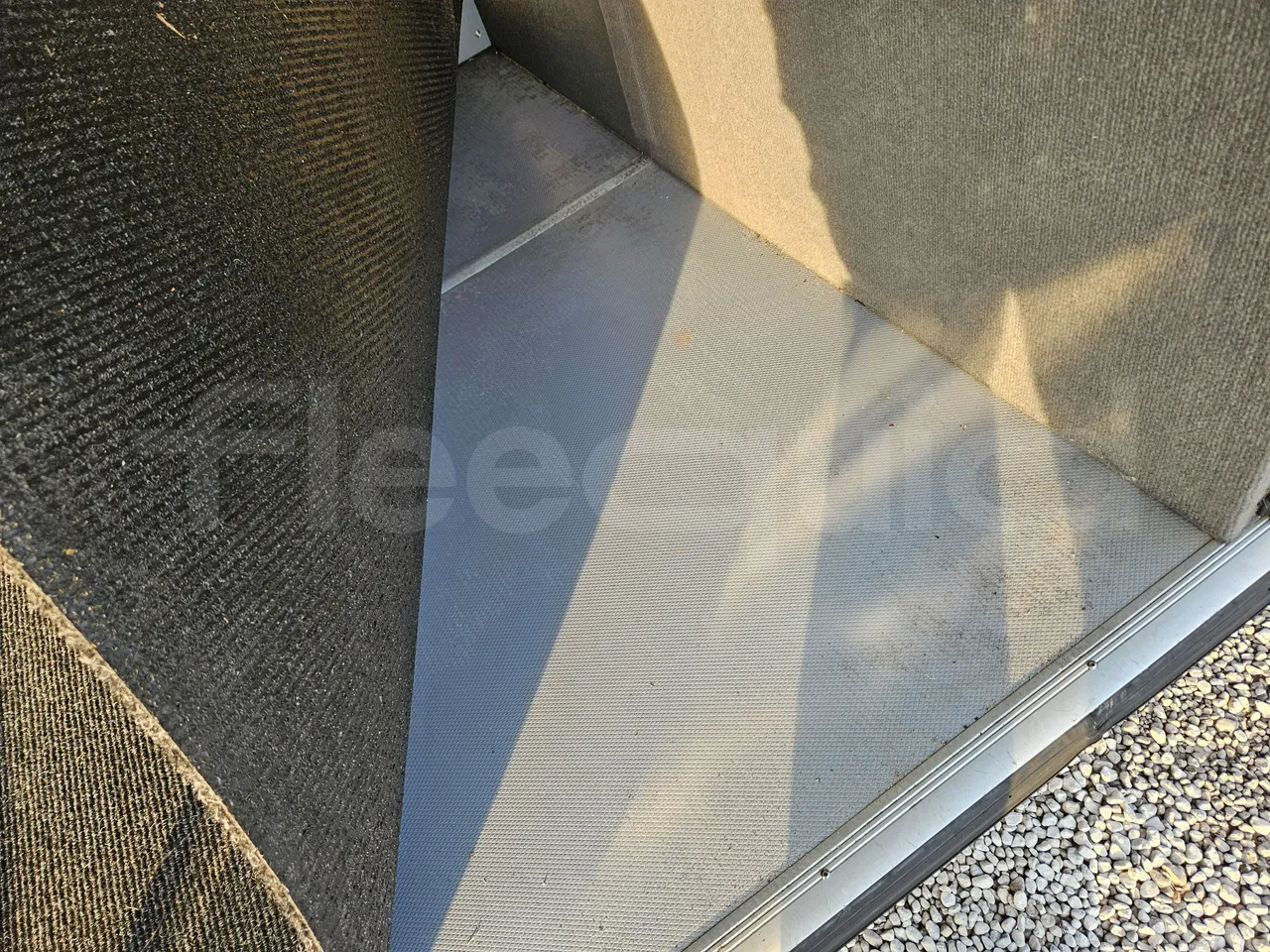 Mercedes-Benz Tourismo RHD-M - EURO 6 - 290kW - 13m - under carpet photo