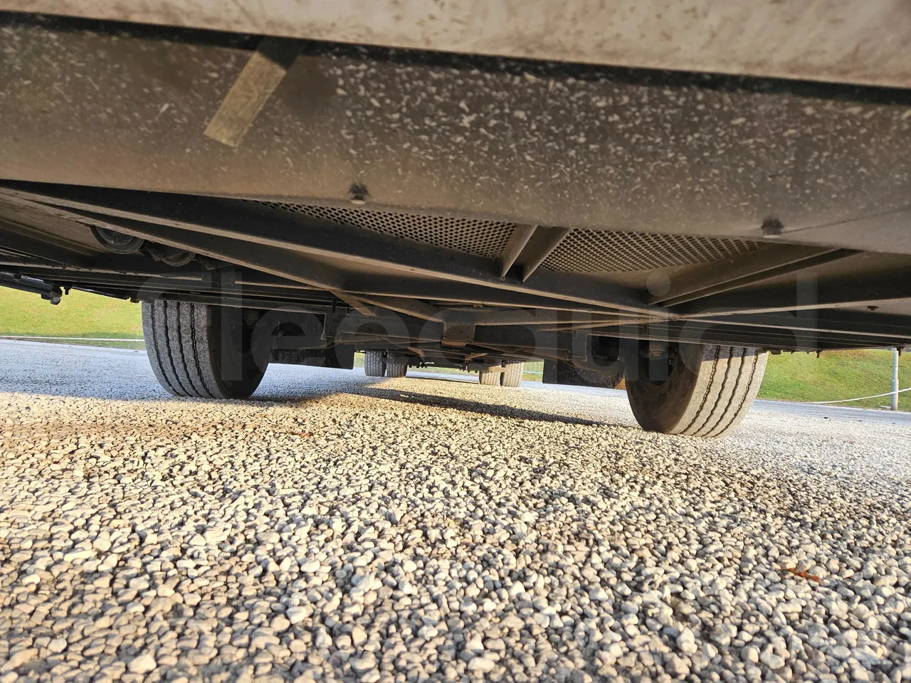 Mercedes-Benz Tourismo RHD-M - EURO 6 - 290kW - 13m - front undercarriage from front