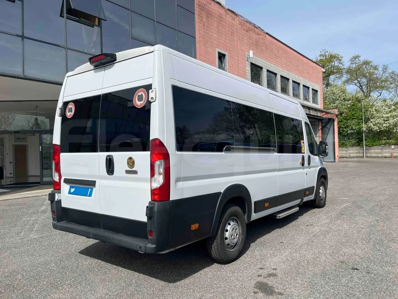 Mussa & Graziano 250MG2 HELMC - EUR6 - 130kW - 6.363m - 3/4 right rear doors closed